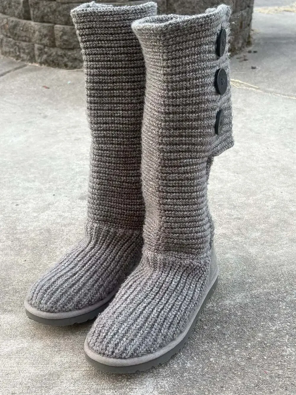 UGG Australia Classic Cardy Grey Knit Convertible 3-Button Tall Boots Woman’s 6